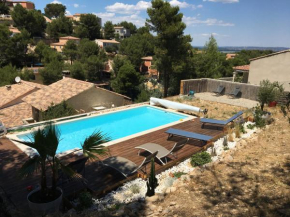 Grande villa avec piscine en Provence